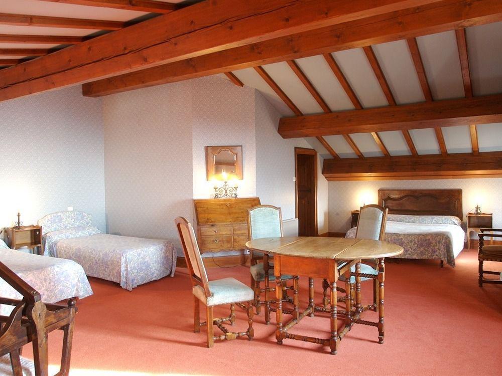 Hostellerie Du Vieux Pérouges Exterior foto